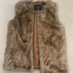 Glamsia Fur Vest